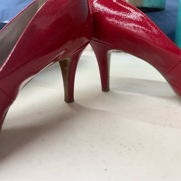 Vibrant Red Heels with Rounded Toe - Picture 8 of 8